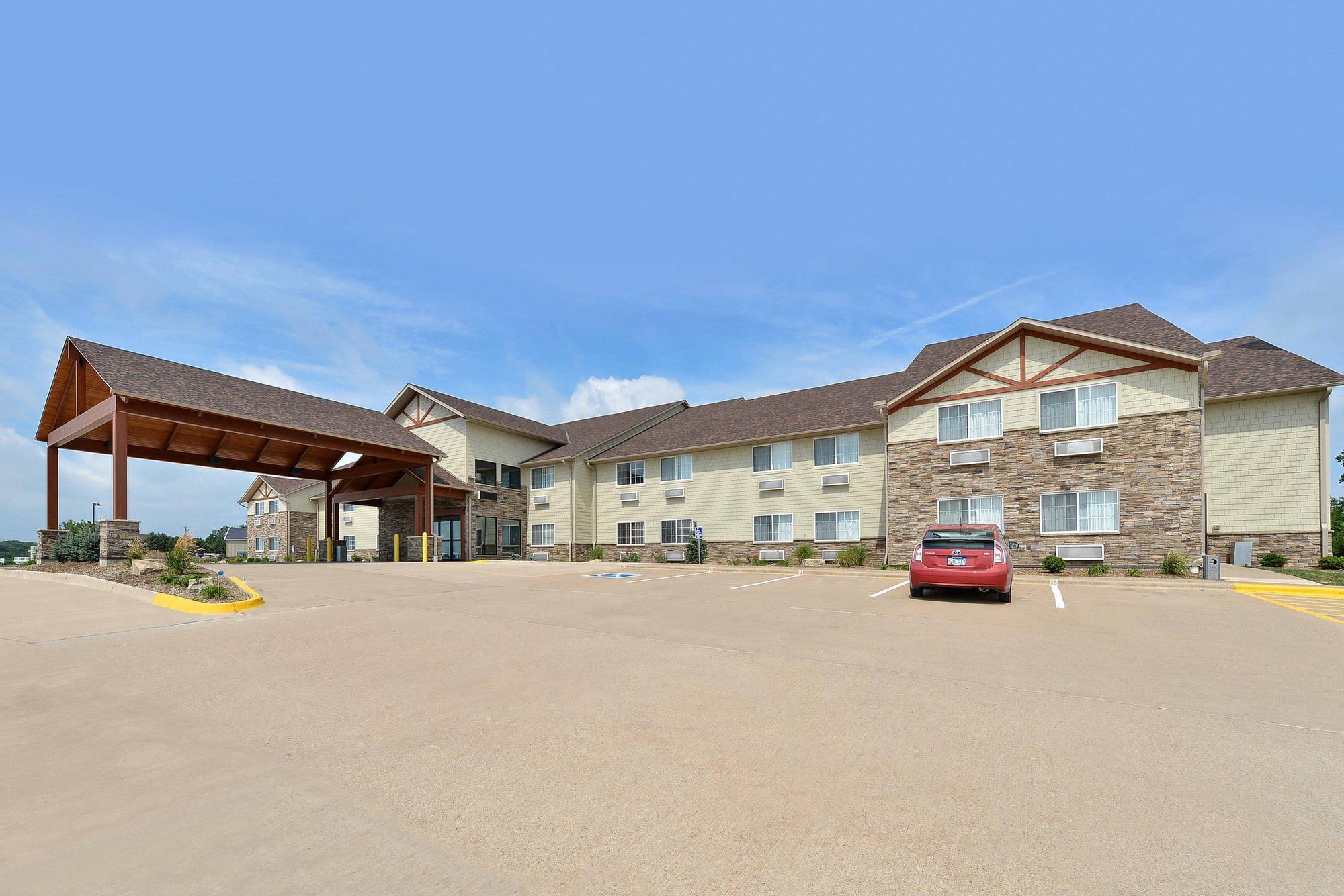 Comfort Inn & Suites Riverview Near Davenport And I-80 Le Claire Exterior photo